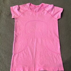 Lululemon Swiftly Tech